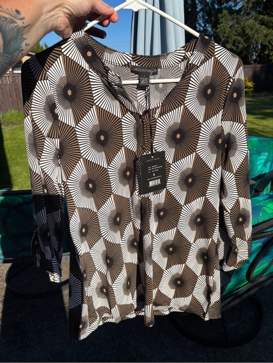 Carolyn Taylor Tops - Carolyn Taylor Brown, White & Black Geometric Tunic Blouse